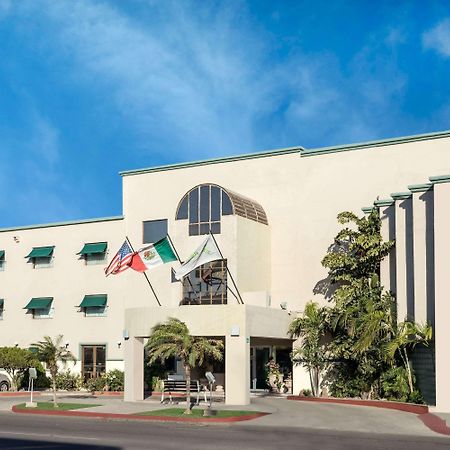 Wyndham Garden Obregon Hotel Ciudad Obregon Exterior photo