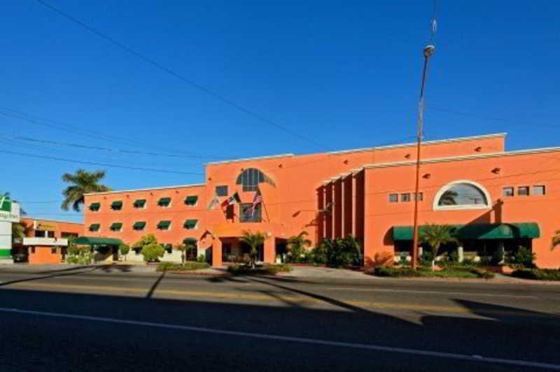 Wyndham Garden Obregon Hotel Ciudad Obregon Exterior photo